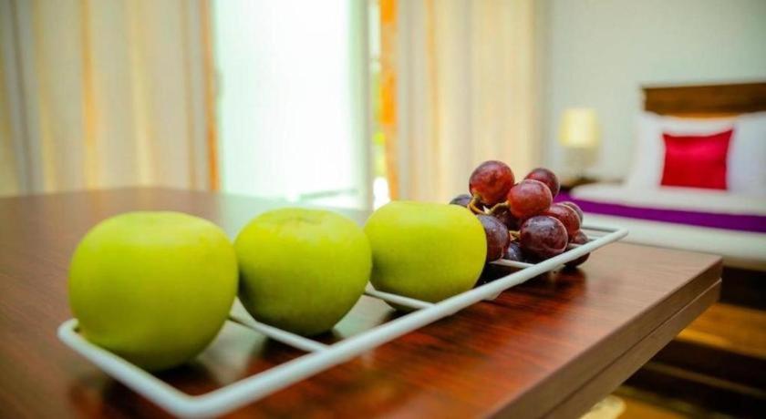 Nelinsa Residence Канди Екстериор снимка