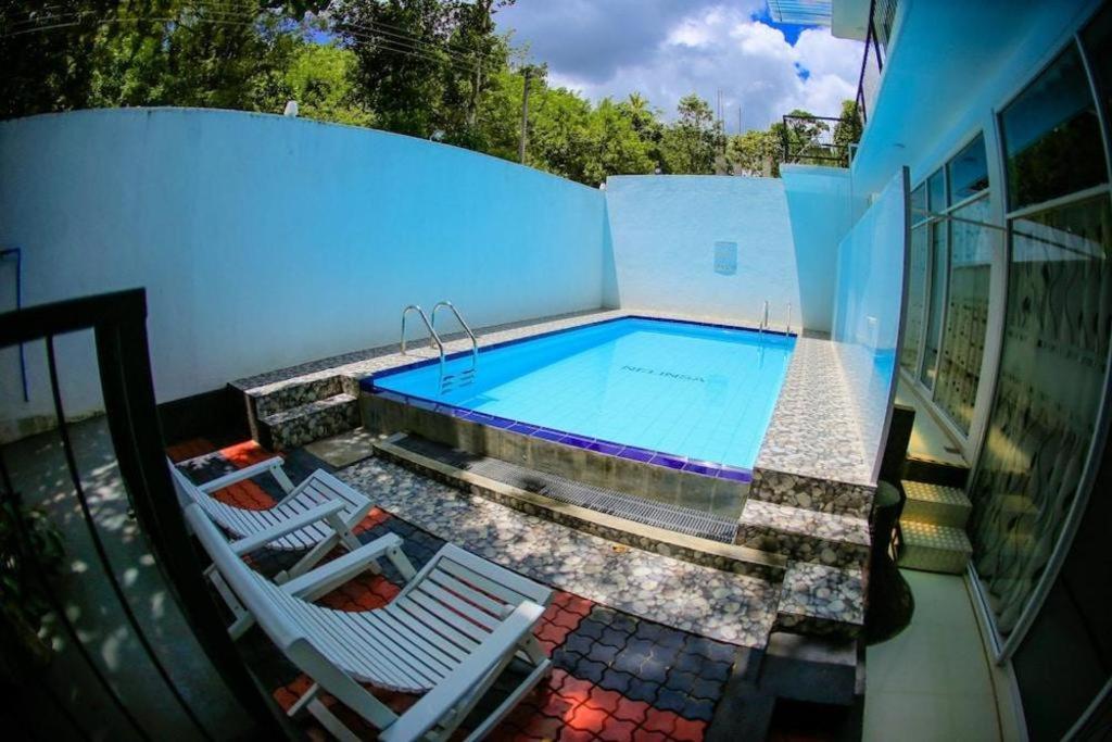 Nelinsa Residence Канди Екстериор снимка